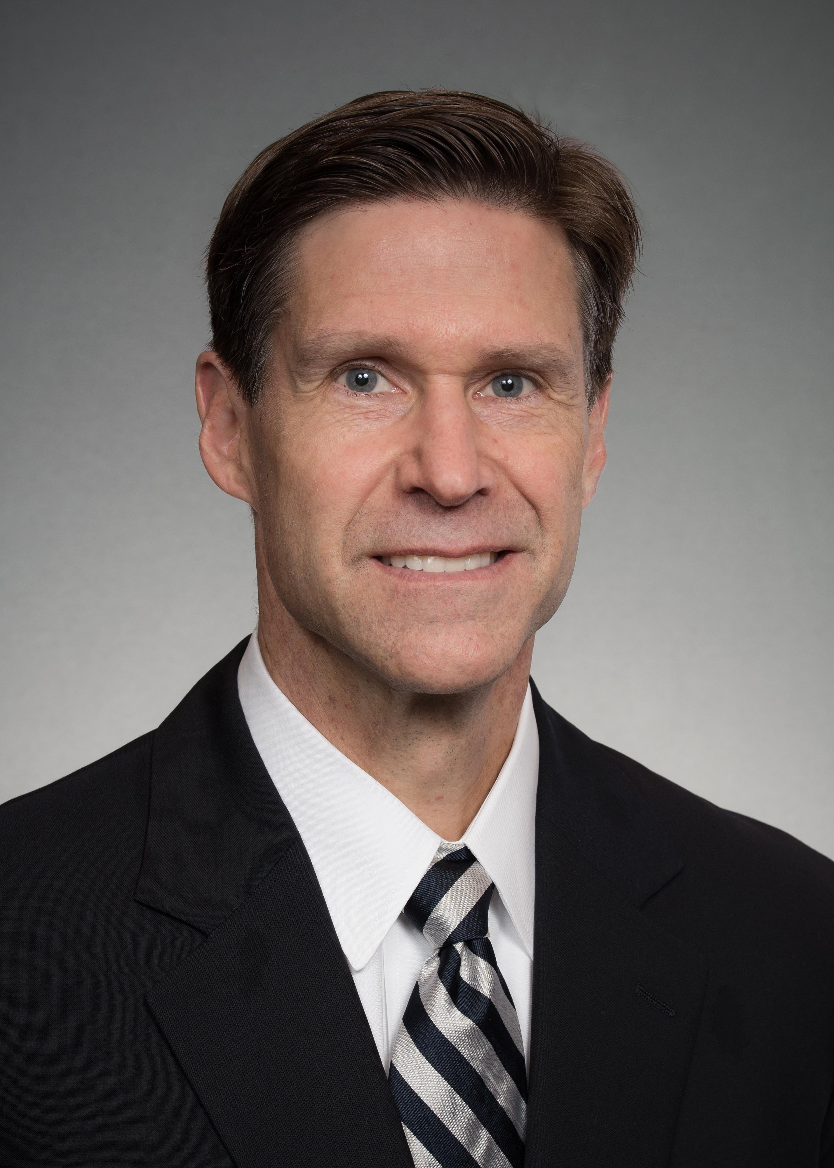  Kris S. Moe, MD, FACS